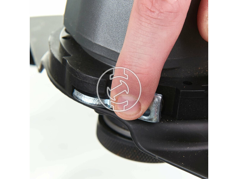 milwaukee_m18_flag230xpdb_0c_fuel_akkus_szenkefe_nelkuli_sarokcsiszolo_akku_es_tolto_nelkul_28.jpg 4933464114