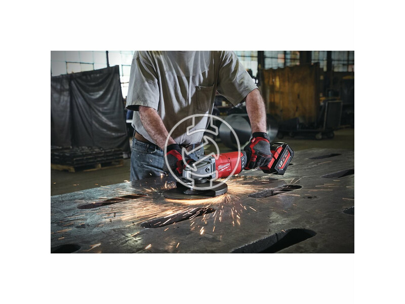 milwaukee_m18_flag230xpdb_0c_fuel_akkus_szenkefe_nelkuli_sarokcsiszolo_akku_es_tolto_nelkul_8.jpg 4933464114