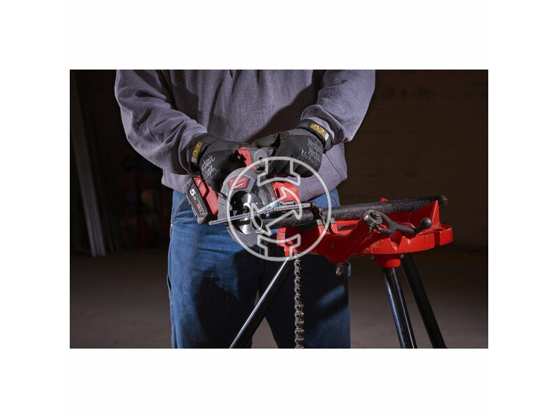 milwaukee_m18_fmcs_0x_akkus_szenkefe_nelkuli_femvago_korfuresz_akku_es_tolto_nelkul_5.jpg 4933459192