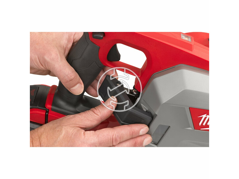 milwaukee_m18_fmcs66_0c_fuel_akkus_szenkefe_nelkuli_femvago_korfuresz_akku_es_tolto_nelkul_8.jpg 4933472110