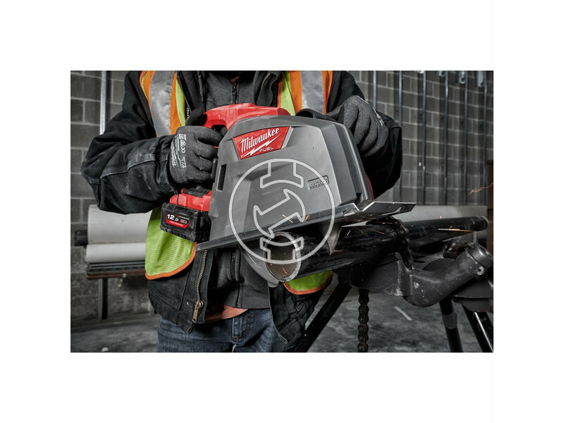 milwaukee_m18_fmcs66_121c_fuel_akkus_szenkefe_nelkuli_femvago_korfuresz_1_x_120_ah_li_ion_akkuval_12.jpg 4933472111