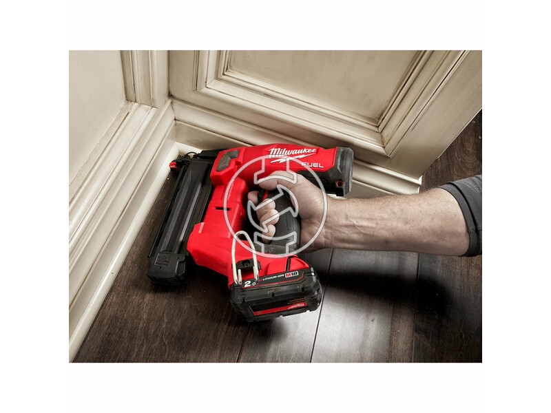 milwaukee_m18_fn18gs_0x_fuel_akkus_finiselo_szogbelovo_akku_es_tolto_nelkul_8.jpg 4933471409