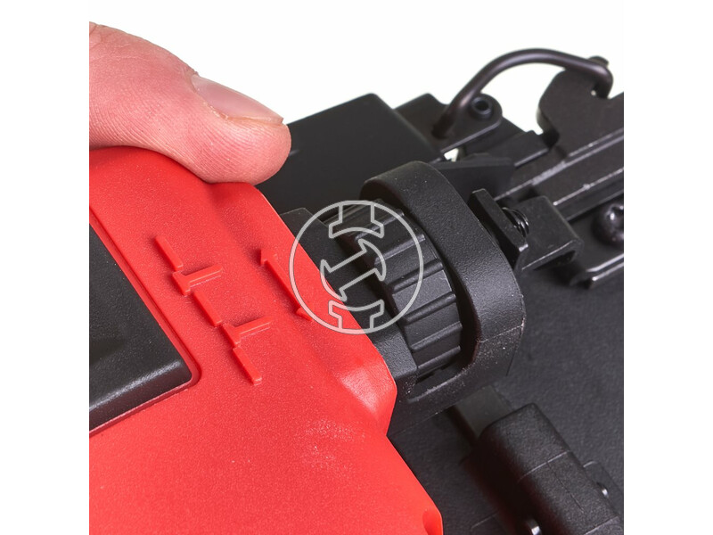 milwaukee_m18_fn18gs_202x_fuel_akkus_finiselo_szogbelovo_2_x_20_ah_li_ion_akkuval_22.jpg 4933471407