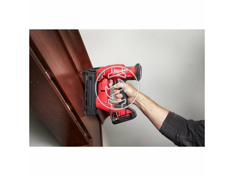 milwaukee_m18_fn18gs_202x_fuel_akkus_finiselo_szogbelovo_2_x_20_ah_li_ion_akkuval_9.jpg 4933471407