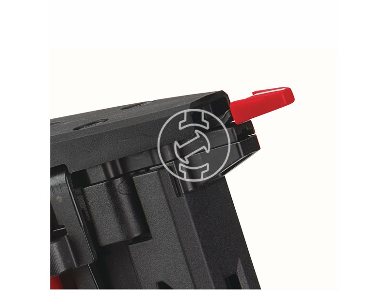 milwaukee_m18_fncs18gs_0x_fuel_akkus_tuzogep_akku_es_tolto_nelkul_1.jpg 4933471942