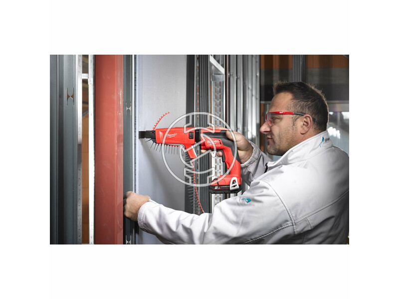 milwaukee_m18_fsgc_202x_akkus_szenkefe_nelkuli_gipszkarton_csavarozo_csavarozotarral_2_x_20_ah_li_ion_akkuval_11.jpg 4933459199