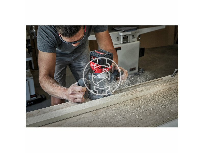 milwaukee_m18_ftr_0x_fuel_akkus_szenkefe_nelkuli_elmaro_akku_es_tolto_nelkul_12.jpg 4933471604