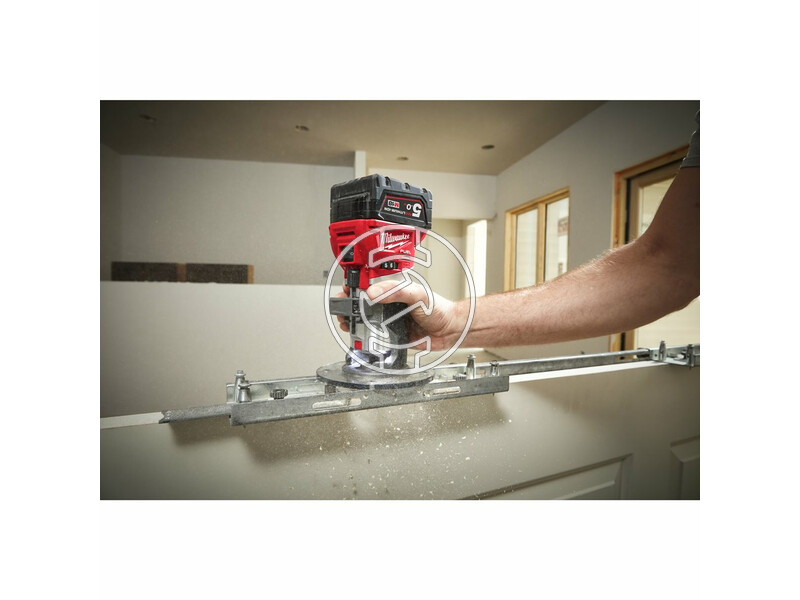 milwaukee_m18_ftr_0x_fuel_akkus_szenkefe_nelkuli_elmaro_akku_es_tolto_nelkul_13.jpg 4933471604