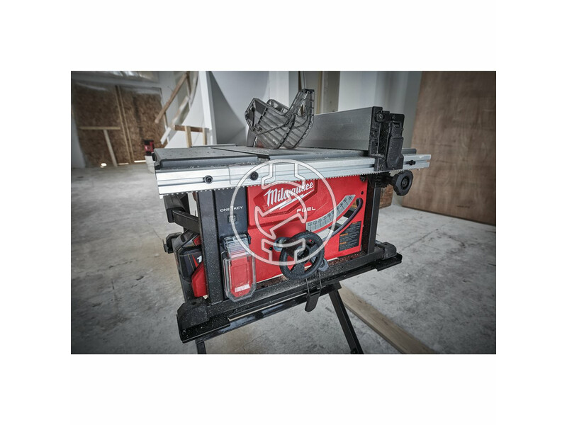 milwaukee_m18_fts210_0_akkus_one_key_fuel_szenkefe_nelkuli_asztali_korfuresz_akku_es_tolto_nelkul_14.jpg 4933464722