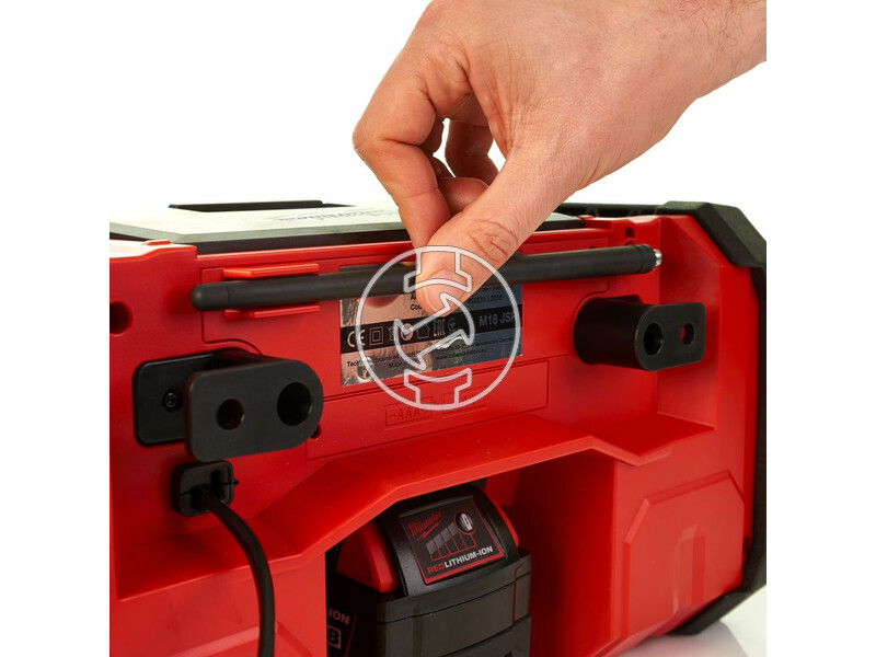 milwaukee_m18_jsrdab_0_akkus_radio_akku_es_tolto_nelkul_5.jpg 4933451251