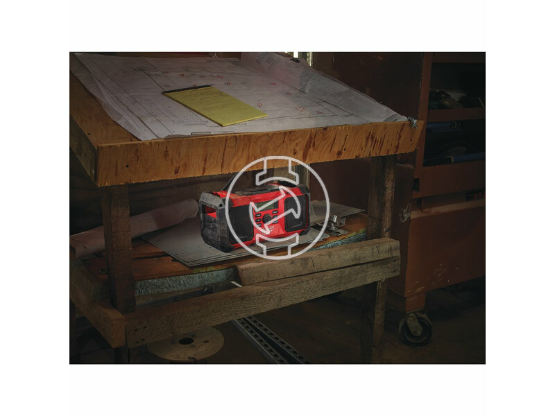 milwaukee_m18_jsrdab_0_akkus_radio_akku_es_tolto_nelkul_7.jpg 4933451251