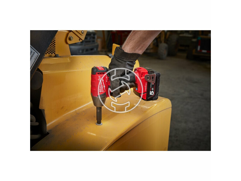 milwaukee_m18_oneiwf12_502x_akkus_one_key_fuel_utvecsavarozo_biztositogyuruvel_12_negyszog_meghajtassal_2_x_50_ah_li_ion_akkuval_9.jpg 4933451374