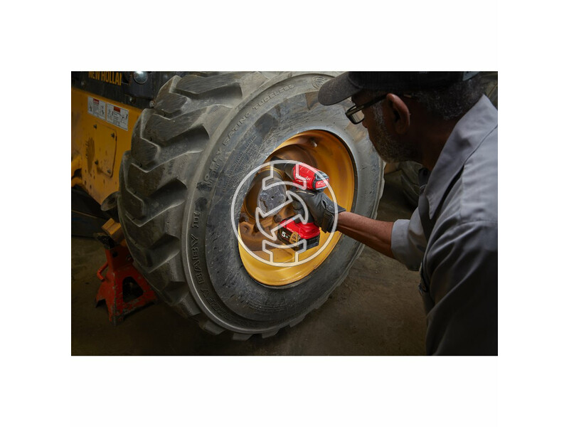 milwaukee_m18_oneiwf12_502x_akkus_one_key_fuel_utvecsavarozo_biztositogyuruvel_12_negyszog_meghajtassal_2_x_50_ah_li_ion_akkuval_10.jpg 4933451374