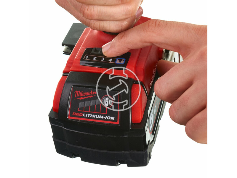 milwaukee_m18_oneiwp12_502x_akkus_one_key_fuel_utvecsavarozo_utkozocsappal_12_negyszog_meghajtassal_2_x_50_ah_li_ion_akkuval_19.jpg 4933451372