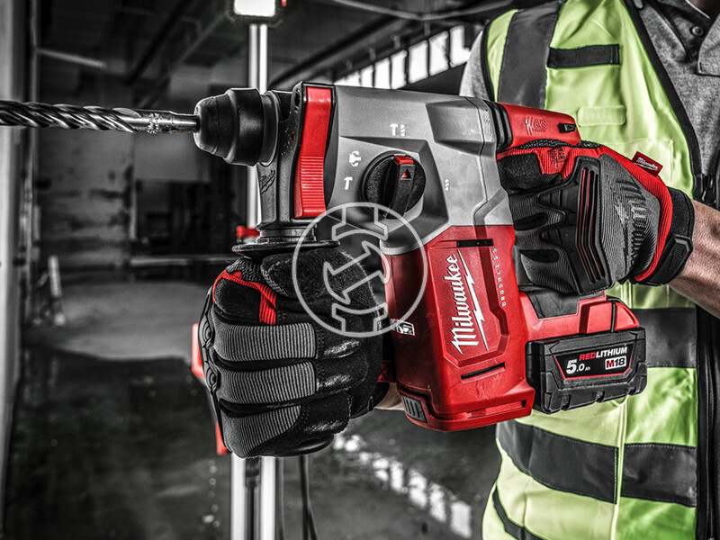Milwaukee M18BLHX-502X 26 mm-es akkus fúrókalapács