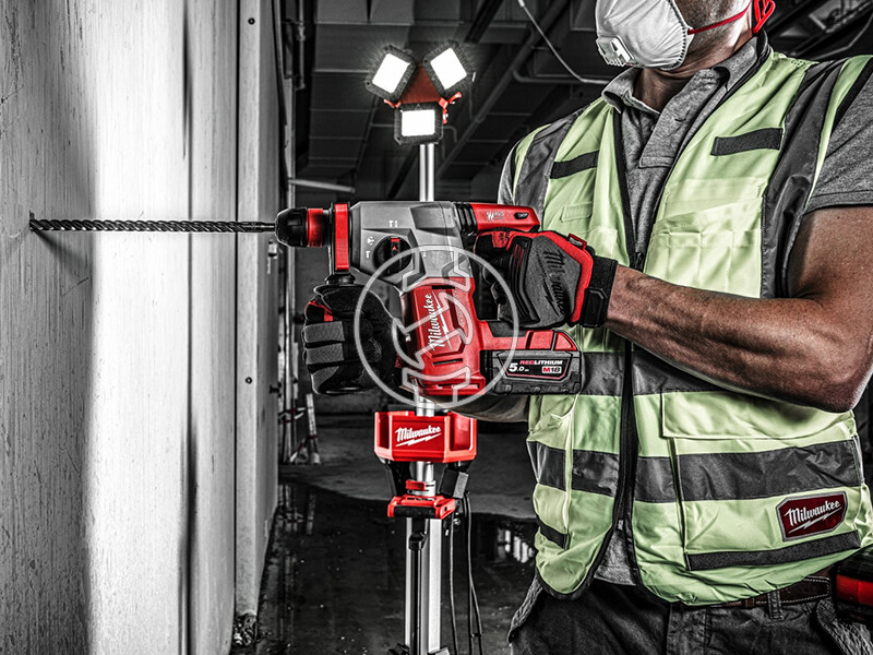 Milwaukee M18BLHX-502X 26 mm-es akkus fúrókalapács