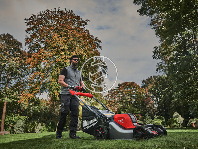 Milwaukee M18F2LM46-0 akkus önjáró fűnyíró 46 cm