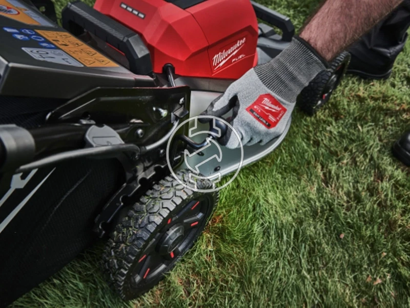 Milwaukee M18F2LM46-0 akkus önjáró fűnyíró