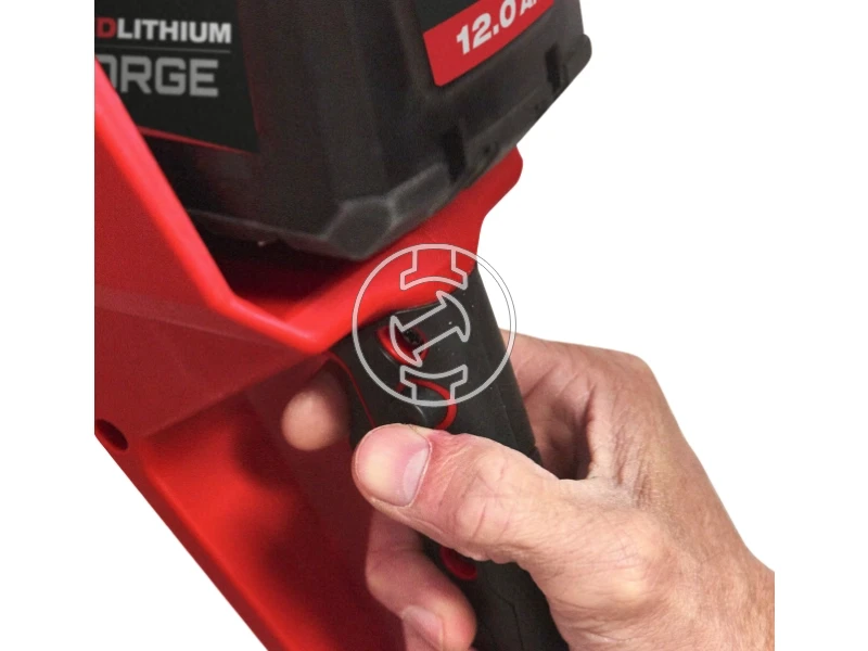 Milwaukee M18FCHS35-122 akkus láncfűrész