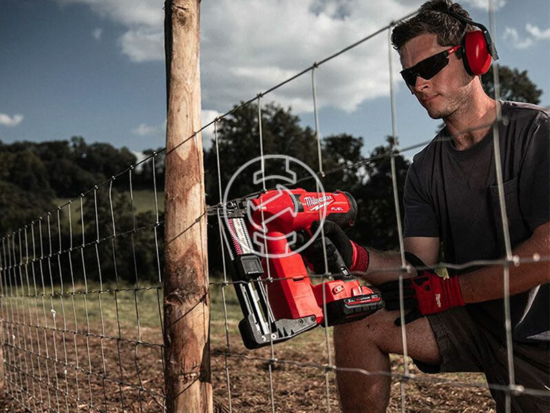 Milwaukee M18FFUS-0 akkus kerítés kapcsozó