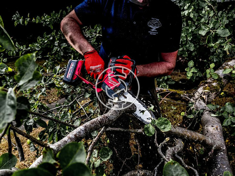 Milwaukee M18FHS20-0 akkus láncfűrész (akku és töltő nélkül)