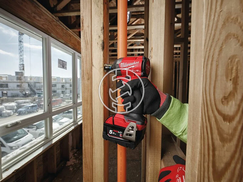 Milwaukee M18FID3-0X akkus ütvecsavarozó bitbefogással (akku és töltő nélkül)