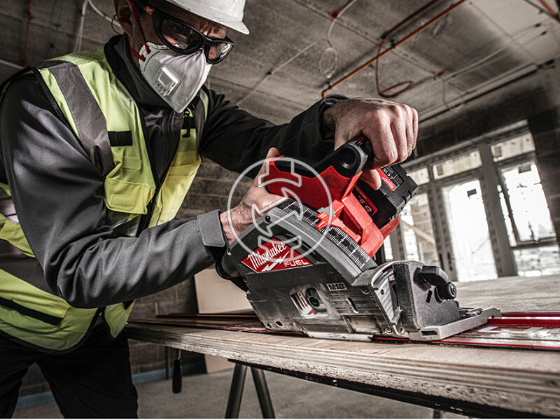 Milwaukee M18FPS55-552P akkus merülő körfűrész