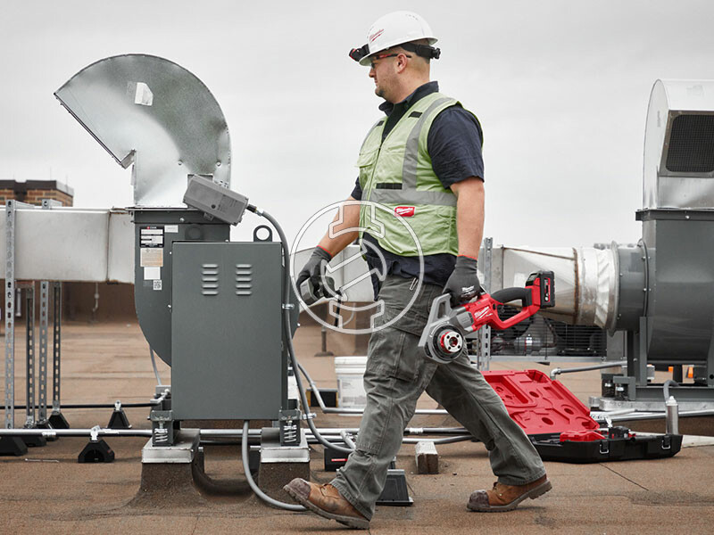 Milwaukee M18FPT114-802C akkus menetvágó