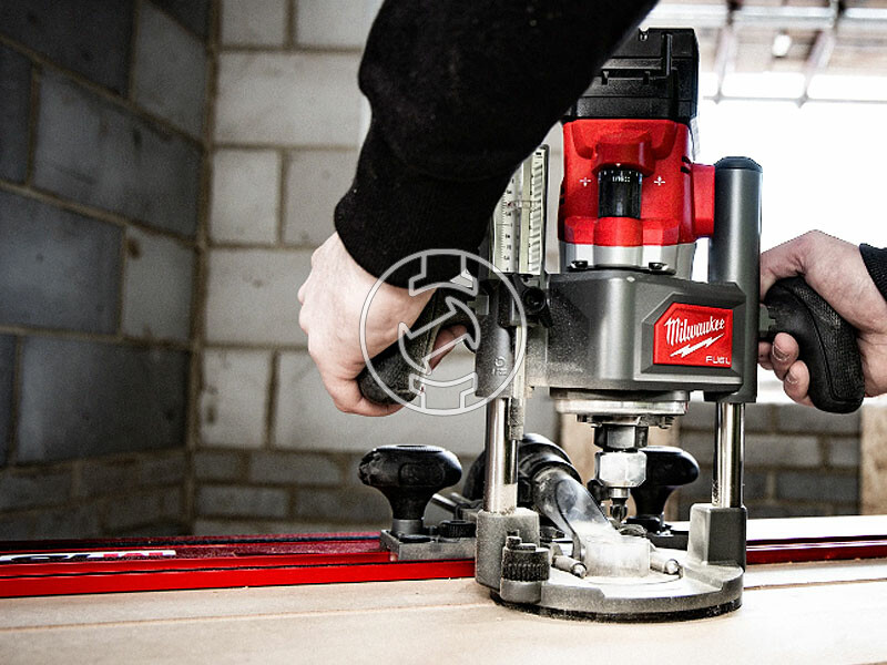 Milwaukee M18FR12-0X akkus felsőmaró