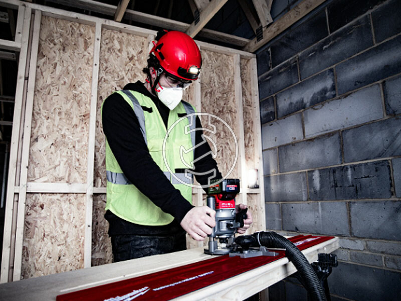 Milwaukee M18FR12-0X akkus felsőmaró