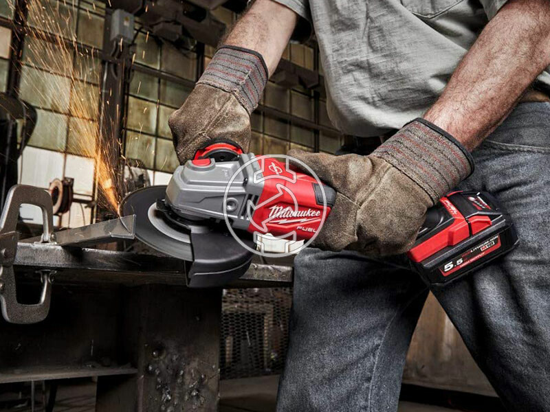 Milwaukee M18FSAG125XB-0X akkus sarokcsiszoló