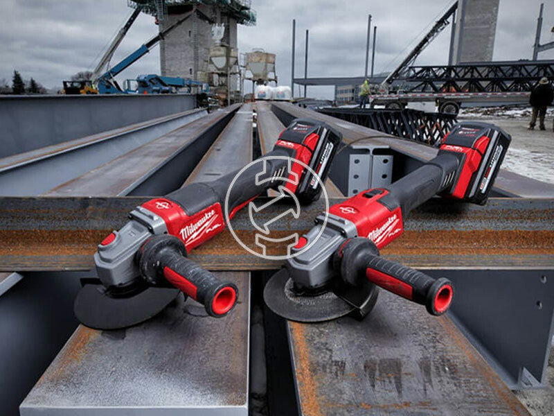 Milwaukee M18FSAG125XB-502X akkus sarokcsiszoló