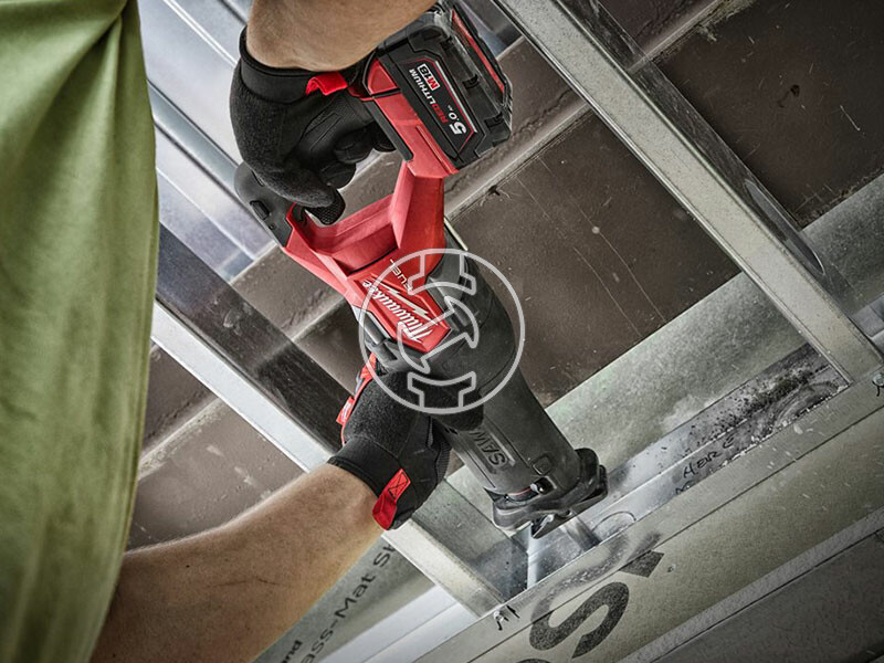 Milwaukee M18FSZ-0 akkus szablyafűrész (akku és töltő nélkül)