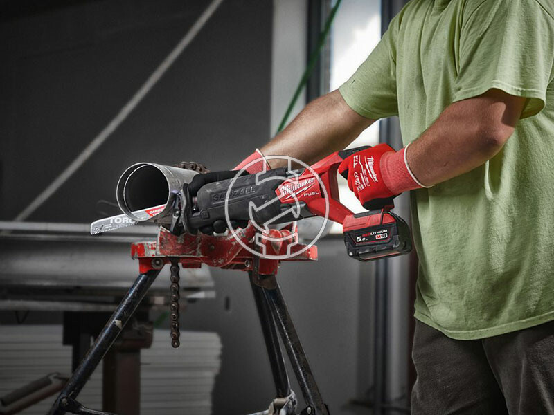 Milwaukee M18FSZ-0 akkus szablyafűrész (akku és töltő nélkül)