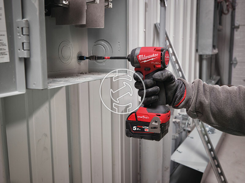 Milwaukee M18ONEID3-502X akkus ütvecsavarozó bitbefogással