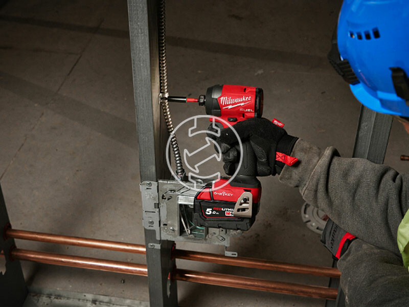 Milwaukee M18ONEID3-502X akkus ütvecsavarozó bitbefogással
