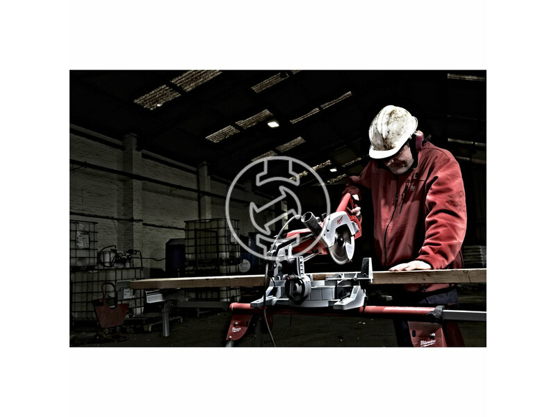 milwaukee_ms_216_sb_kompakt_gervago_integralt_vezetoszannal_14.jpg 4933471055