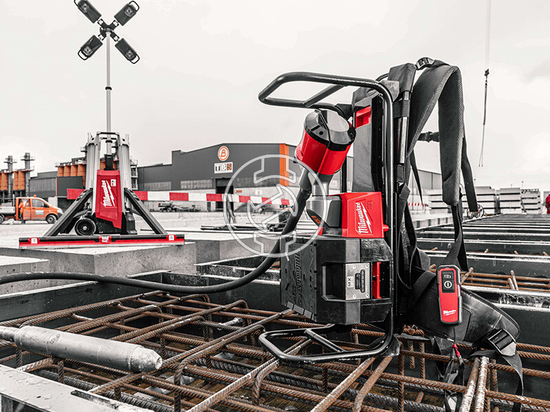 Milwaukee MXFCVBP-0 akkus meghajtóegység tűvibrátorhoz