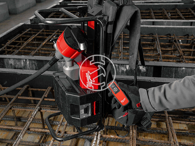 Milwaukee MXFCVBP-0 akkus meghajtóegység tűvibrátorhoz