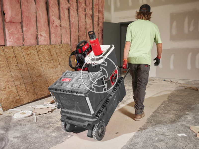 Milwaukee Packout kulacs 1065 ml Piros