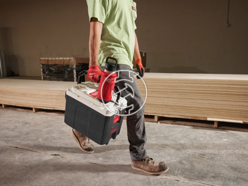 Milwaukee Packout kulacs 1065 ml Piros