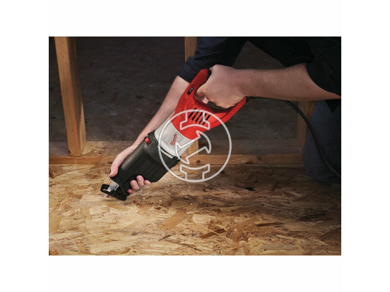 milwaukee_sspe_1300_sx_sawzall_szablyafuresz_11.jpg 4933428520