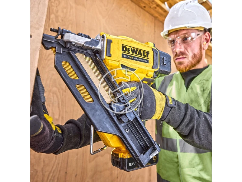 DeWalt DCN930N-XJ akkus szerkezeti szegező