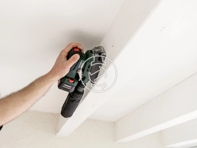 Metabo PowerMaxx SRA 12 BL akkus rezgőcsiszoló 2*2Ah+SC30+MB