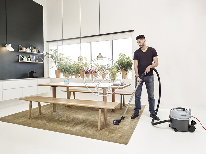 Nilfisk VP300 BASIC HEPA porszívó