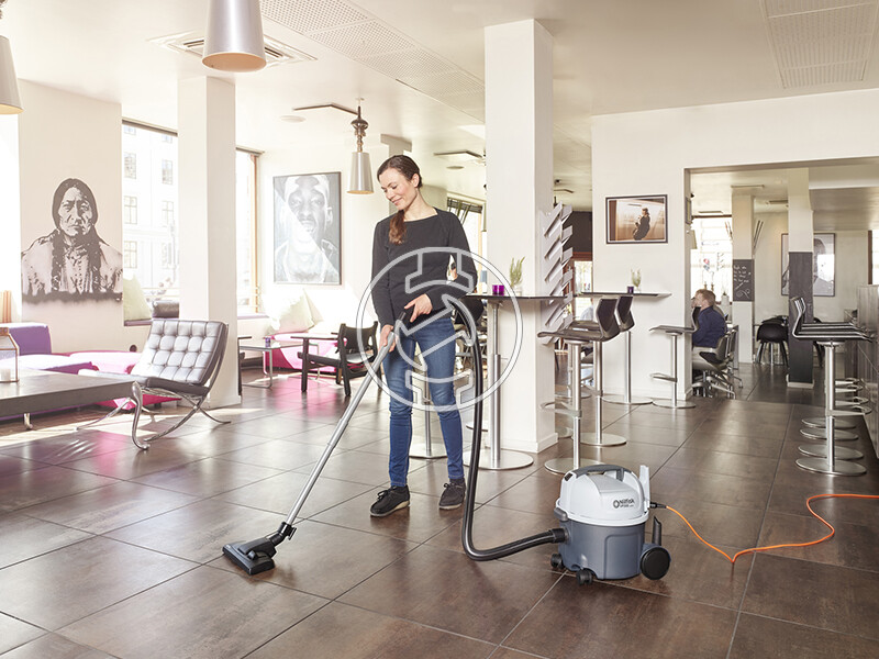 Nilfisk VP300 BASIC HEPA porszívó