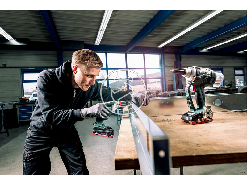 619002840 np_18_ltx_bl_50_619002840_akkus_popszegecshuzo_pisztoly_3