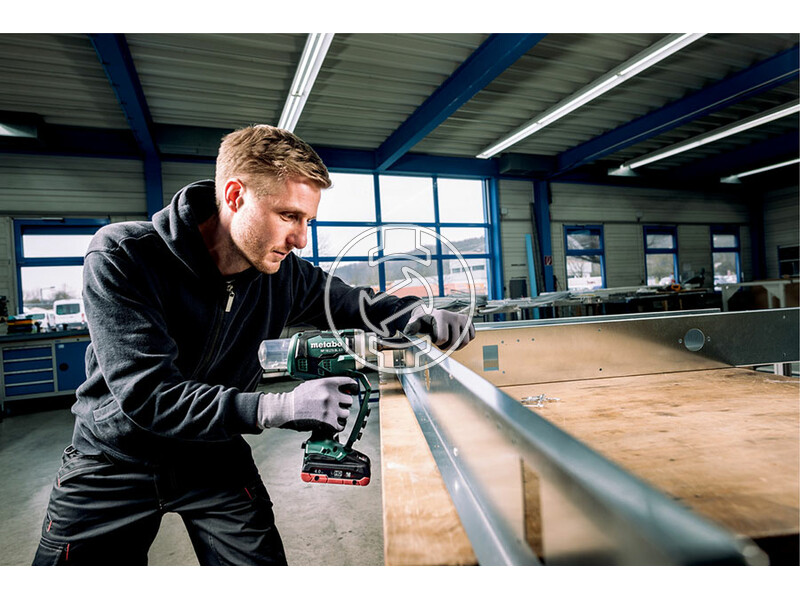 619002840 np_18_ltx_bl_50_619002840_akkus_popszegecshuzo_pisztoly_4