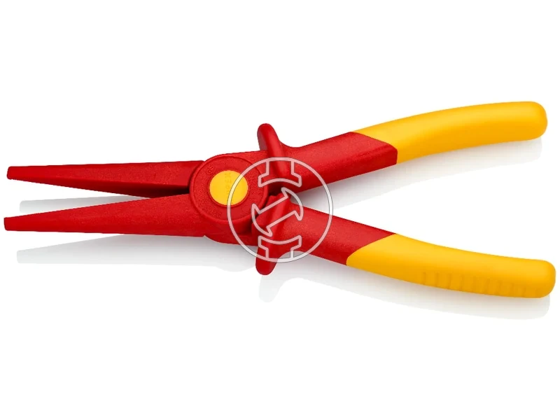 Kép: PLIERS FROM PLASTICS.webp