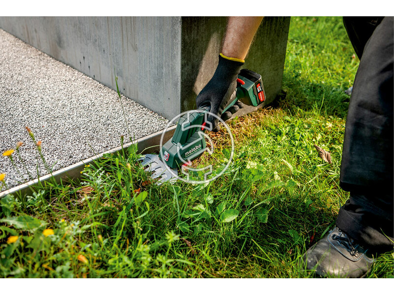 601608840 powermaxx_sgs_12_q_601608840_akkus_bokorvago_es_funyiro_ollo_4